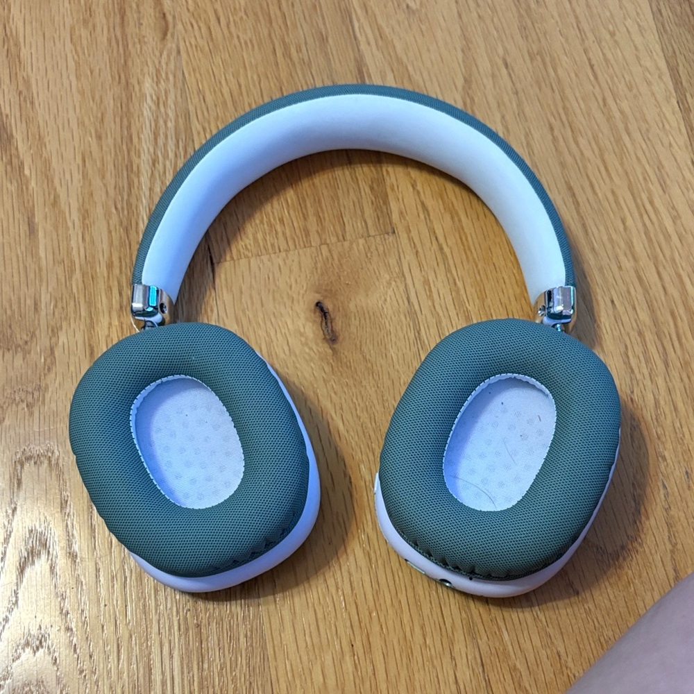 SHEIN Over-Ear Headphones - Green and White